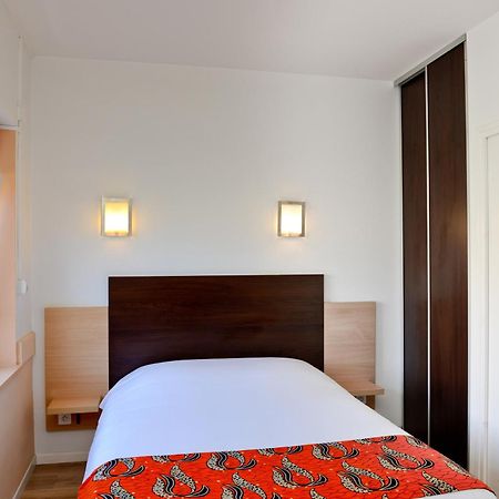 Logis Hostellerie Du Neez Gan Экстерьер фото