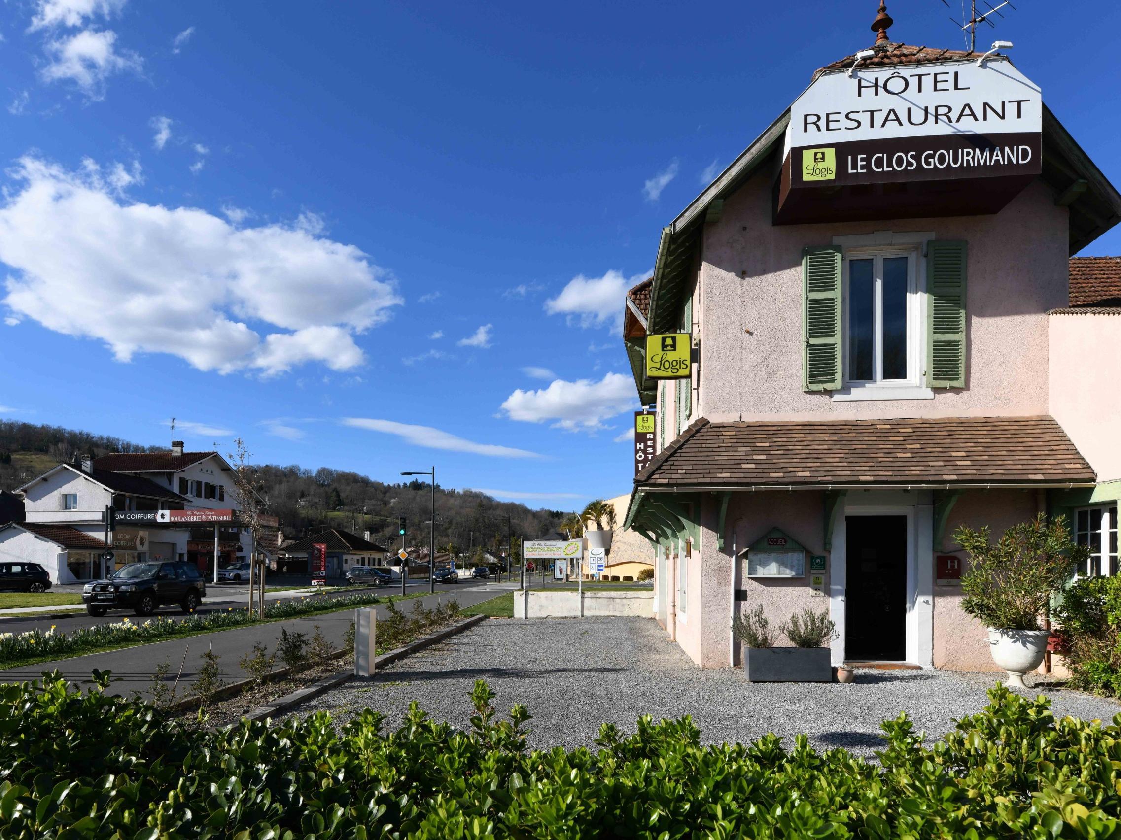Logis Hostellerie Du Neez Gan Экстерьер фото