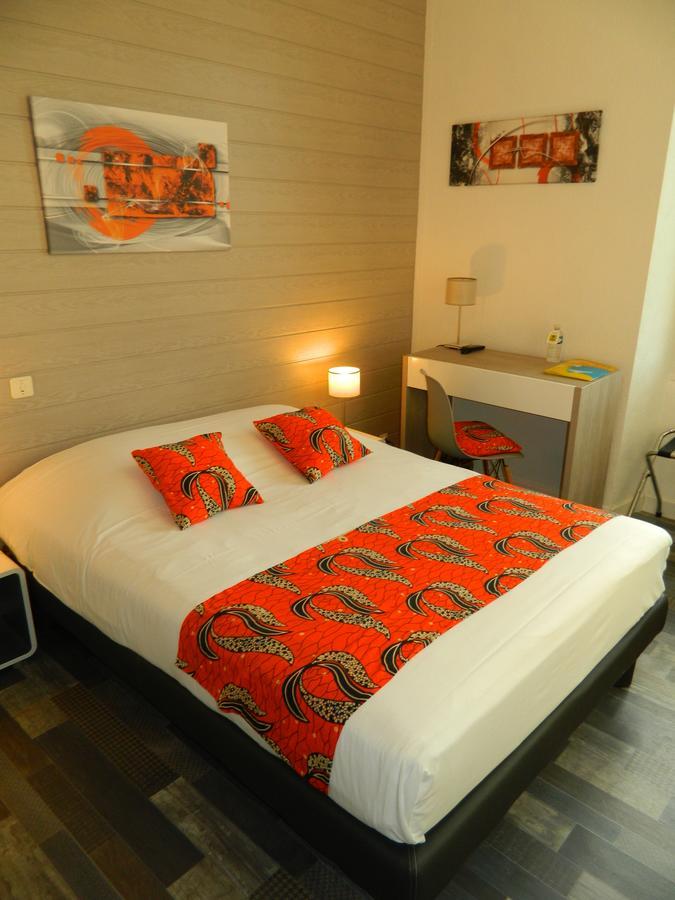 Logis Hostellerie Du Neez Gan Экстерьер фото