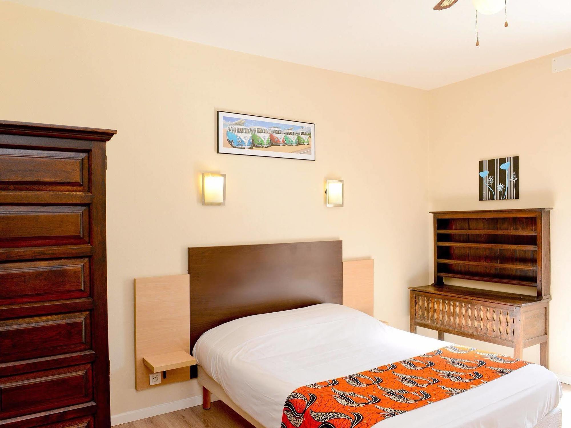 Logis Hostellerie Du Neez Gan Экстерьер фото