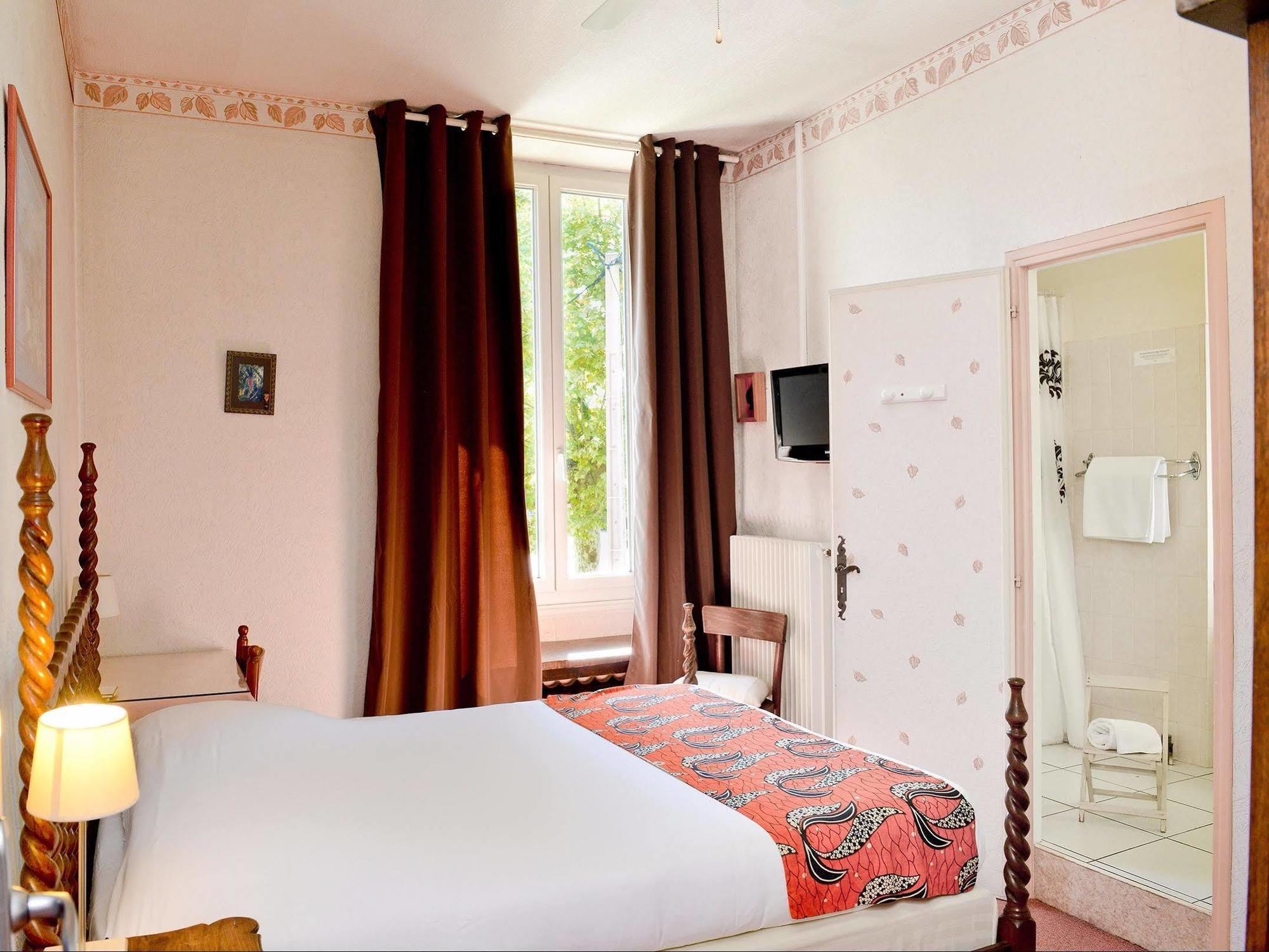 Logis Hostellerie Du Neez Gan Экстерьер фото