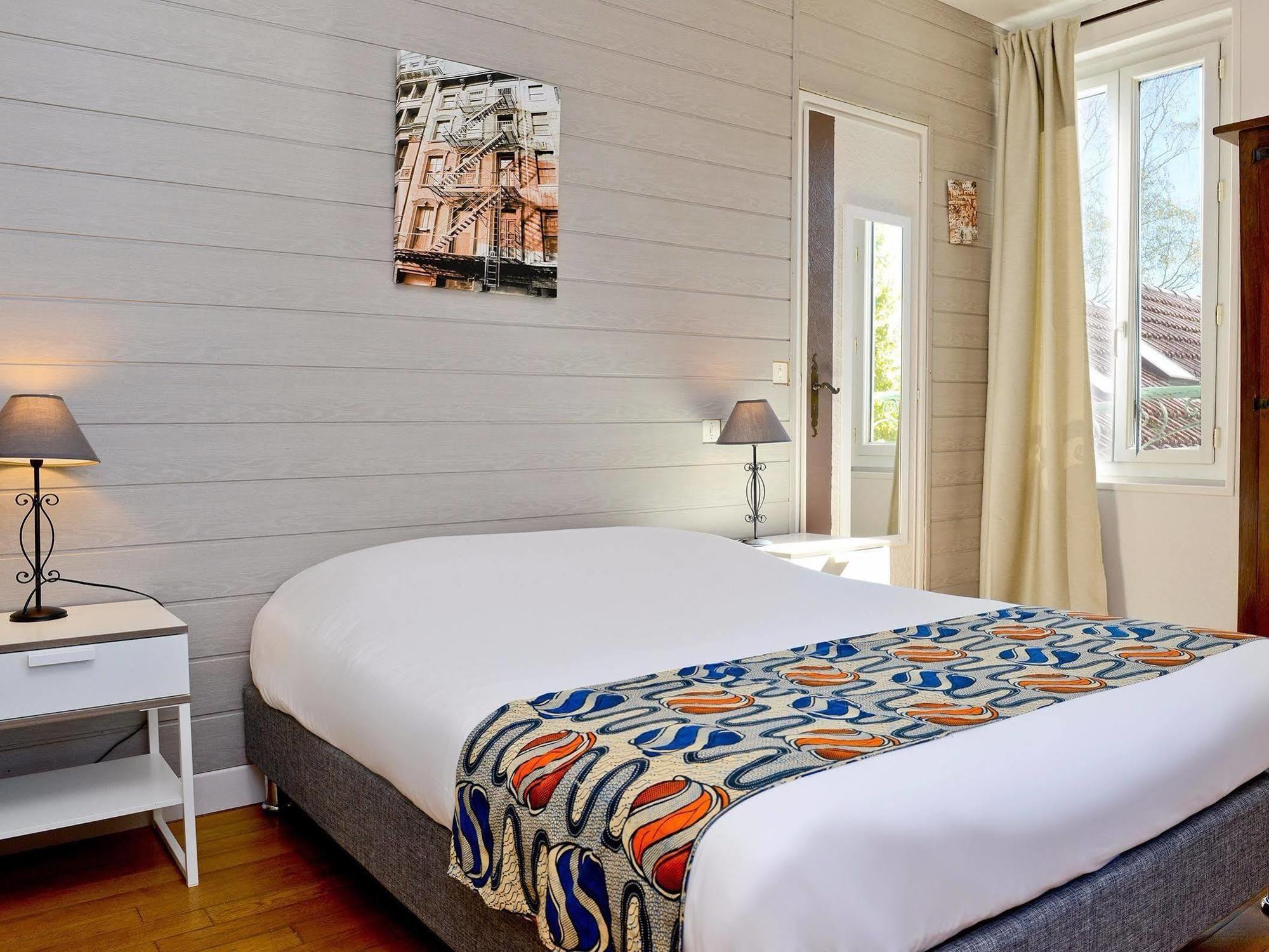 Logis Hostellerie Du Neez Gan Экстерьер фото
